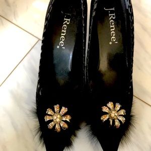 Shoes J.renee’. Size 9 m   Shoes run nerrow.